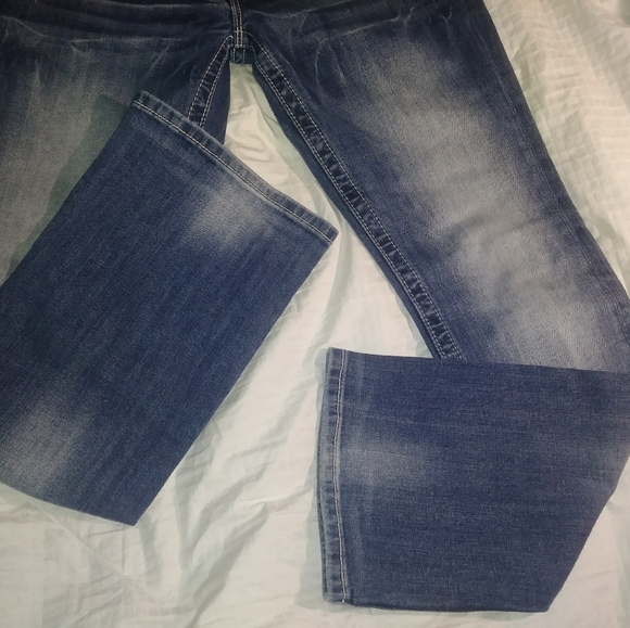 Cute Pair of Miss Me* - Picture 4 of 7